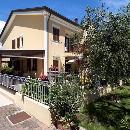 Relax In Collina Apartment Misano Adriatico Exterior photo