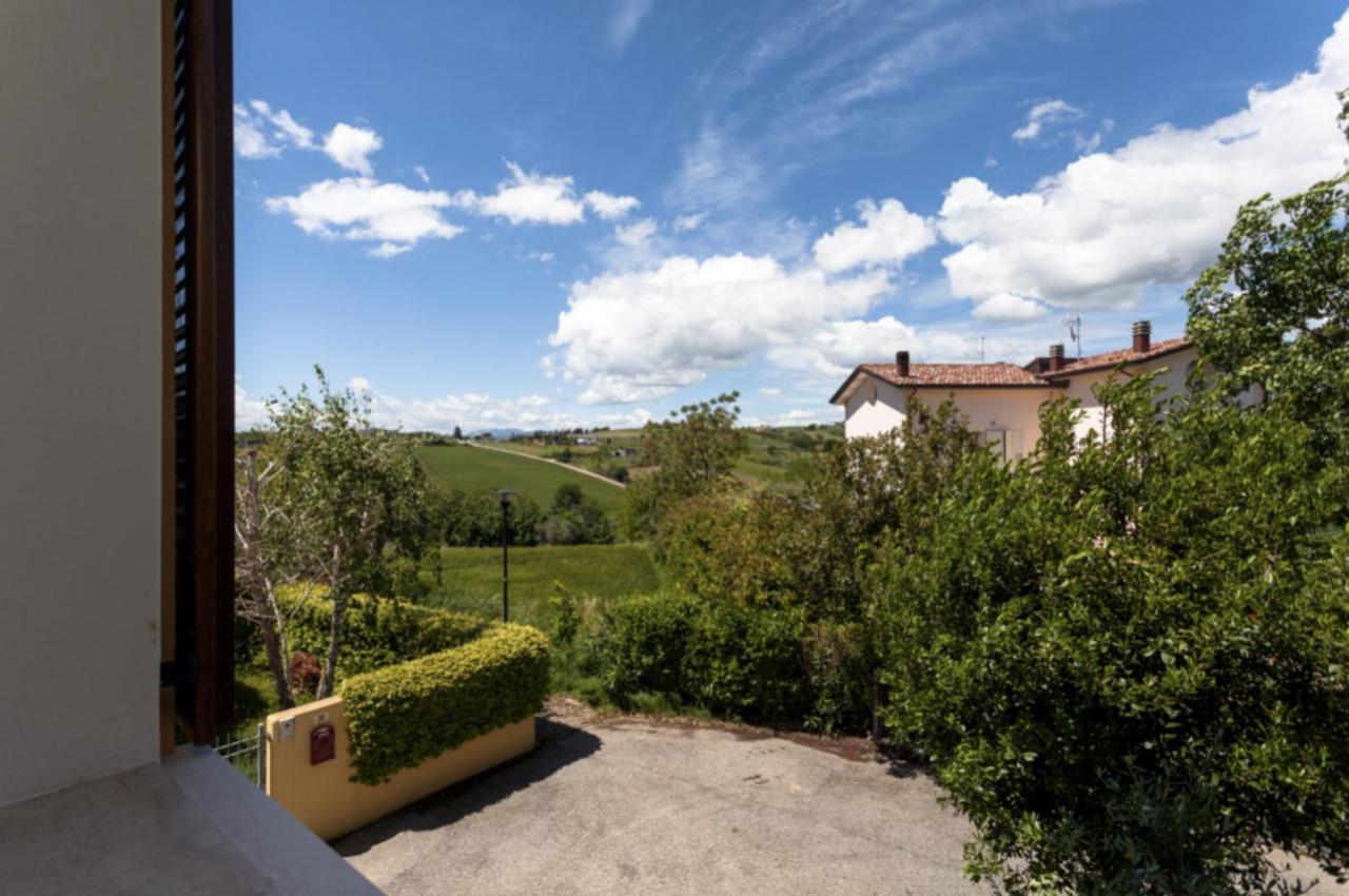 Relax In Collina Apartment Misano Adriatico Exterior photo