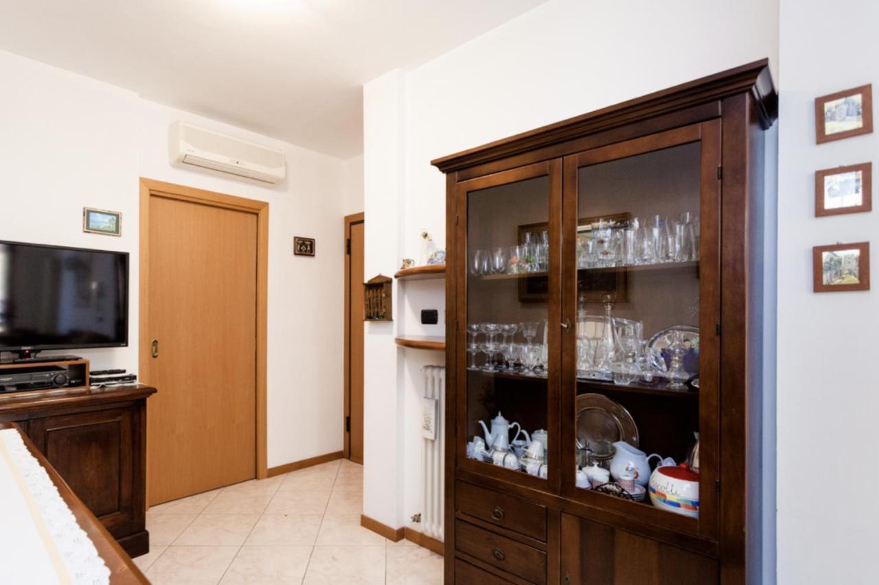 Relax In Collina Apartment Misano Adriatico Exterior photo