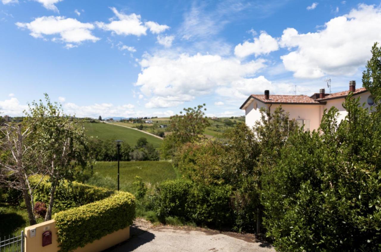 Relax In Collina Apartment Misano Adriatico Exterior photo