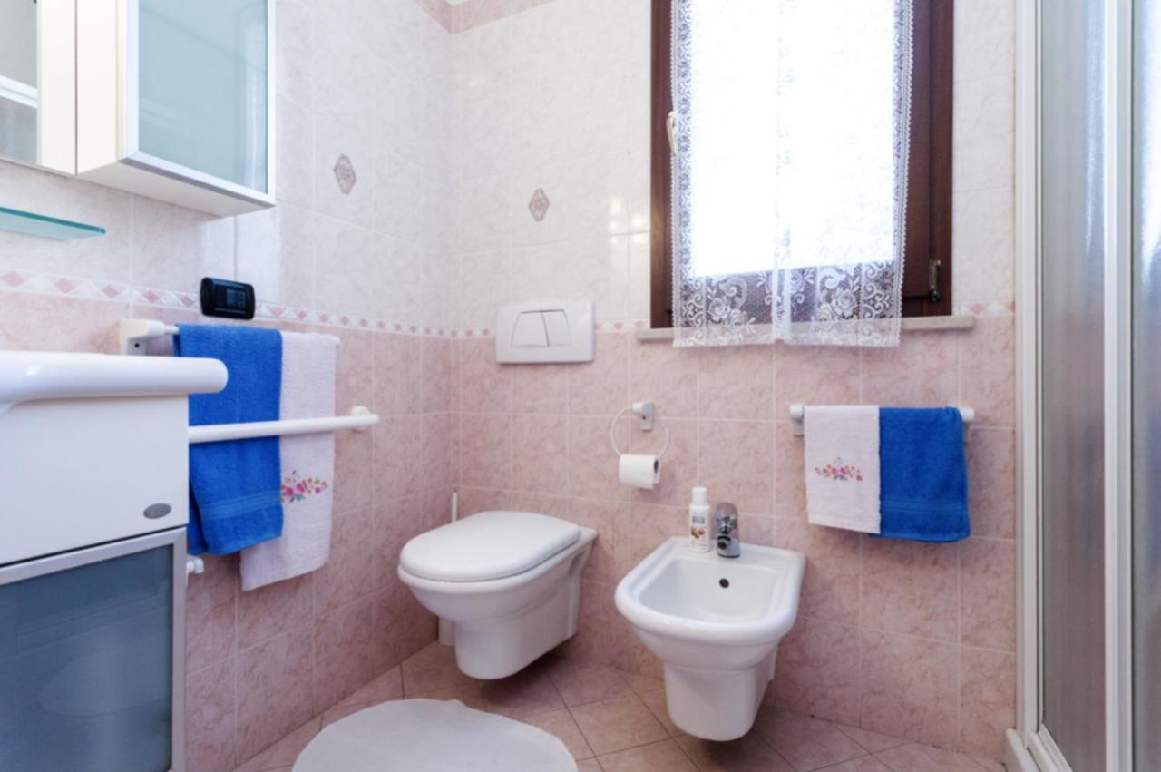 Relax In Collina Apartment Misano Adriatico Exterior photo